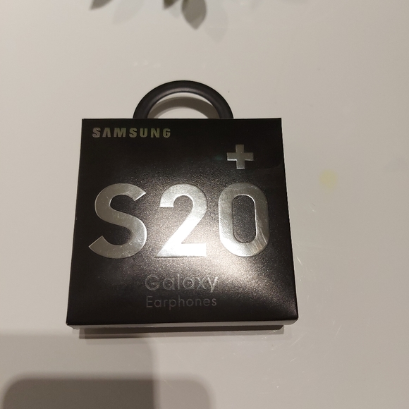 Samsung Galaxy Earphones S20+ - Picture 4 of 7